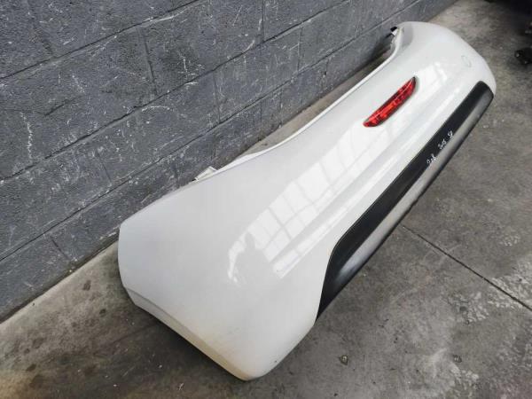 PARE CHOC ARRIERE PEUGEOT - Vue 2